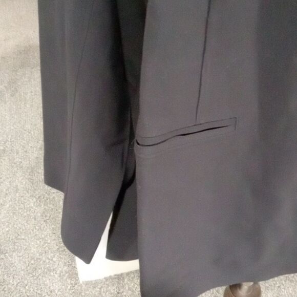 Athleta Avenues wrinkle resistant  Blazer/ Jacket . Style 982816. Size 24 NWT - Picture 5 of 6